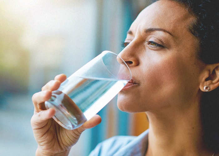 Adequate hydration against fluid retention